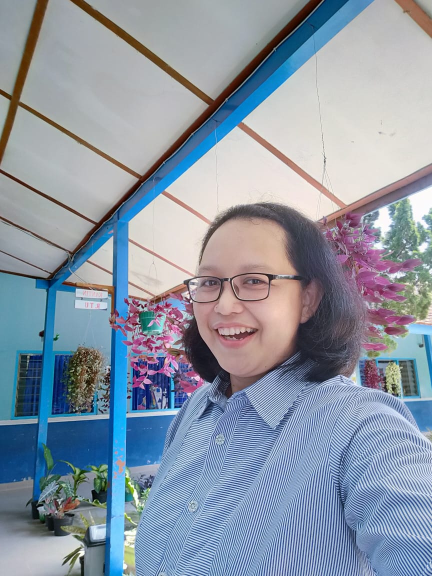 Anastasia Dwi Hadiningsih, S.Pd.